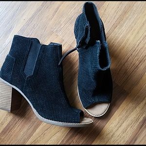 Toms black peep toe bootie